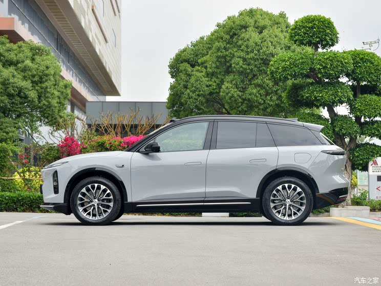 电池租赁售26.8万起 蔚来新ES6/EC6正式上市 智能/舒适性配置升级