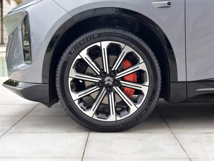 电池租赁售26.8万起 蔚来新ES6/EC6正式上市 智能/舒适性配置升级