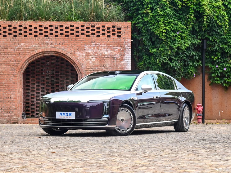 售70.8万起 增程/纯电双动力 搭载HUAWEI ADS 4 尊界S800上市