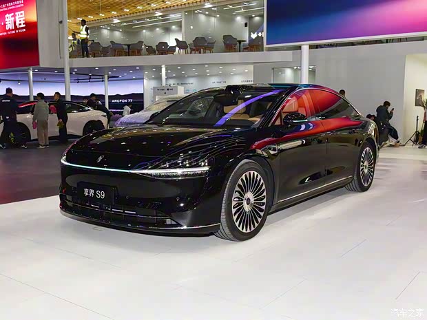 2025广州车展：售价30.98万元起 新款享界S9迎来亮相