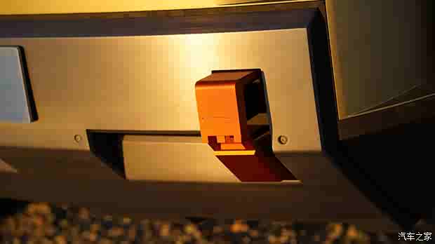 2025洛杉矶车展:现代Crater概念车发布 外观机甲风/内饰超硬核