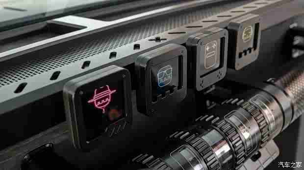 2025洛杉矶车展:现代Crater概念车发布 外观机甲风/内饰超硬核